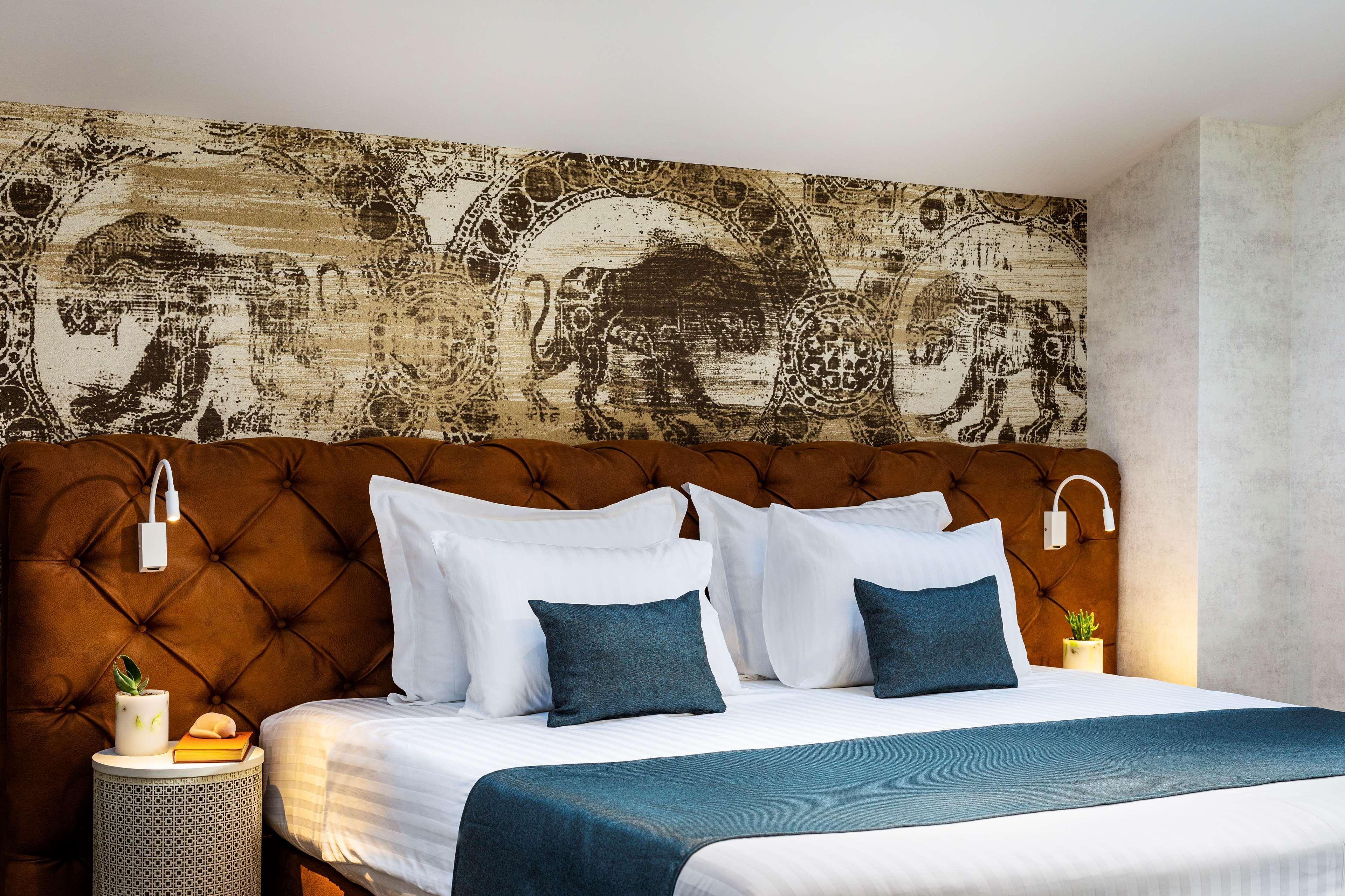 Gallery 37 Powered By Aston Plovdiv Exterior photo A bedroom at the hotel